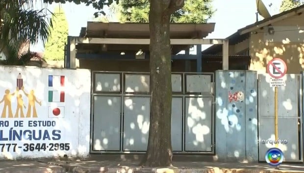Alunos atearam fogo em cabelo de professora (Foto: Reprodução / TV TEM)