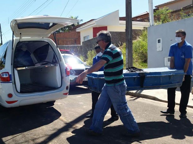Trabalhador da construção civil morreu queimado dentro da residência (Foto: Heloise Hamada/G1)