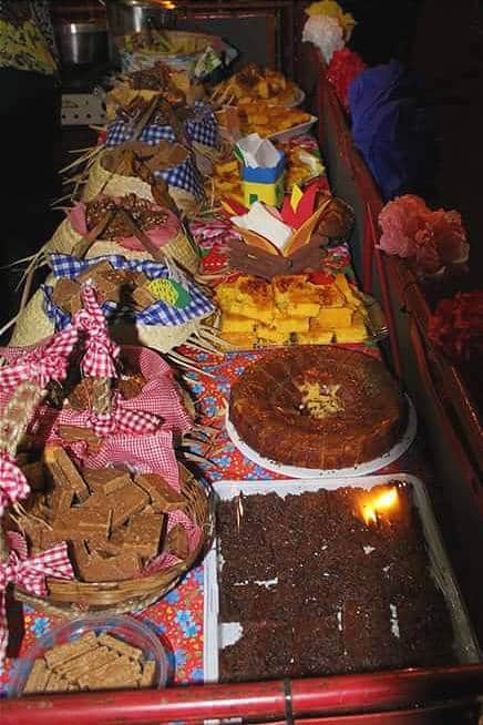 Festa Junina teve comidas típicas (Foto: Priscila Scherch)