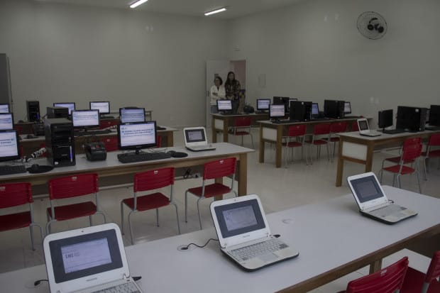 Escola conta com 10 salas de aula (Foto: Divulgação/PMA)