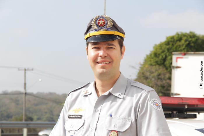 Comandante do 1º Pelotão da 2ª Companhia do 2º Batalhão da Polícia Militar Rodoviária de Presidente Prudente, Tenente Daniel Martins (Foto: Divulgação)