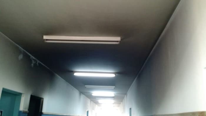 Fogo causou estragos na escola (Foto: Arquivo Pessoal)