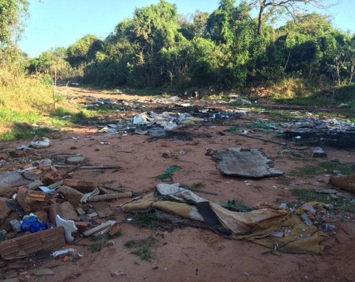 Mulher foi encontrada morta no ecoponto (Foto: Gabrielle Gabas/TV TEM)