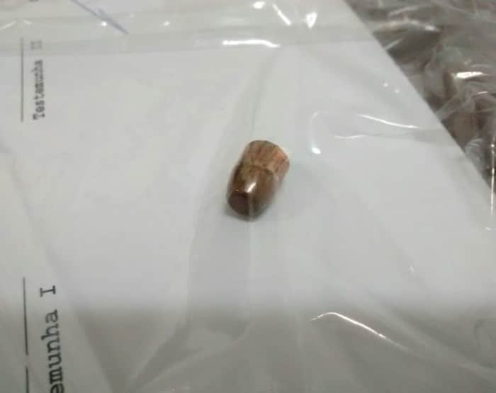 Projétil foi encontrado no local do crime (Foto: Mário Nunes/Jornal de Assis)