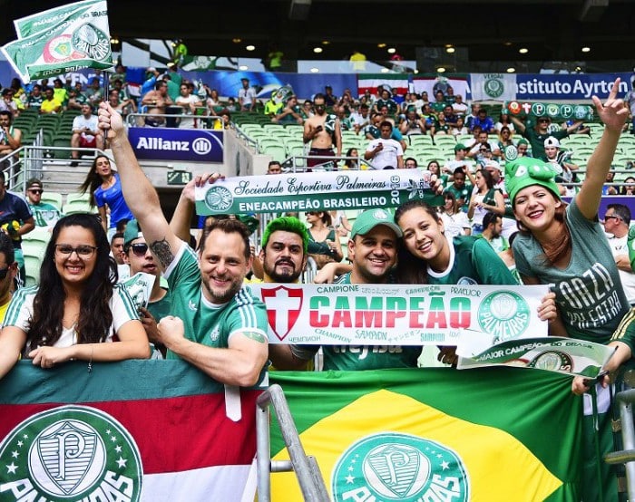 Verdão faz 1 a 0 na arena, garante a taça e se isola do Santos como o maior de todos os campeões brasileiros.