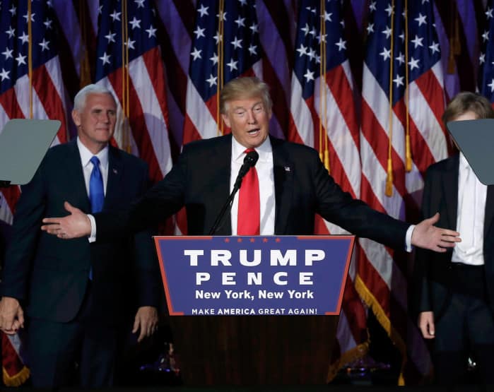 O presidente eleito Donald Trump após vitória (Foto: Mike Segar/Reuters)