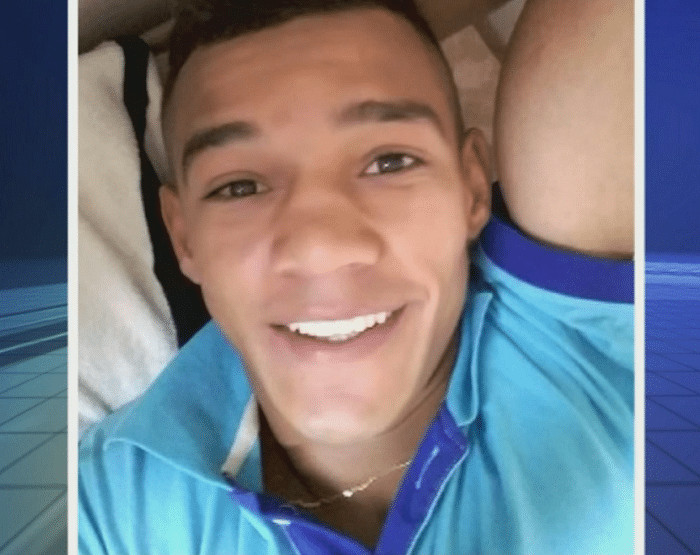 Jovem estava na garupa da moto (Foto: Reprodução/TV TEM)