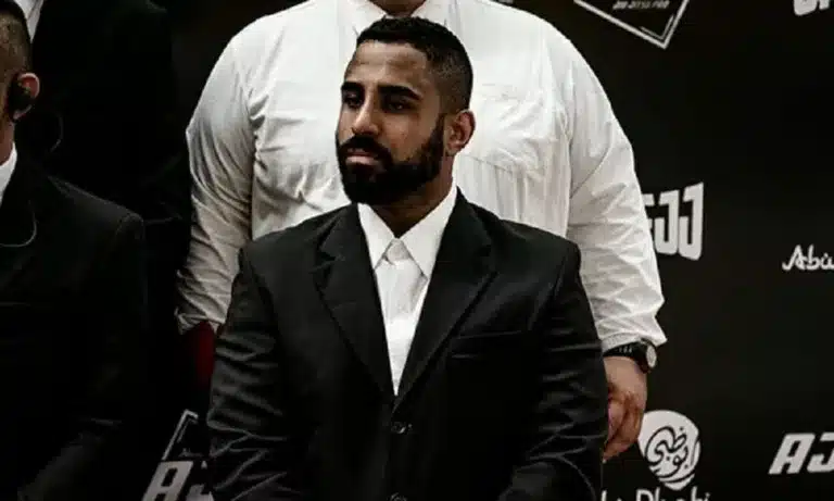 Cândido-motense participa como árbitro de competição dos Emirados Árabes (Foto: Reprodução)