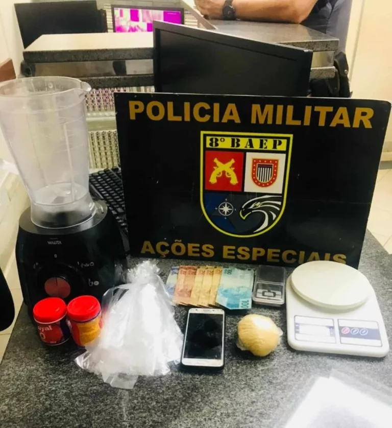 Homem é preso suspeito de vender cocaína com fermento em pó em Assis — Foto: Polícia Militar/Divulgação
