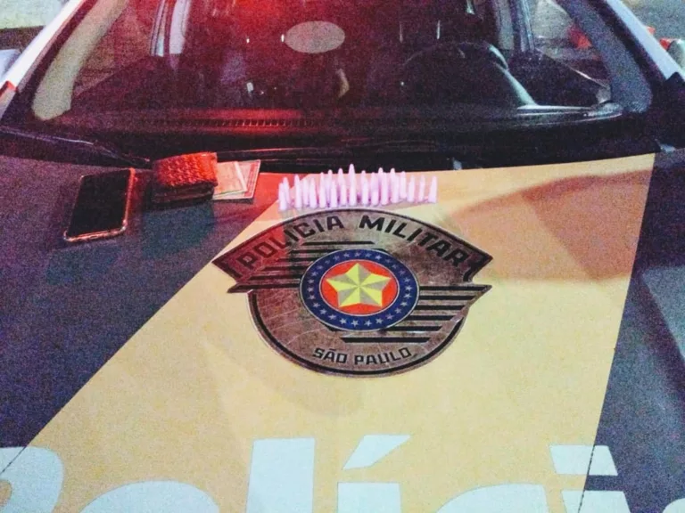 Suspeito escondeu 32 pinos de cocaína na cueca e foi preso na Rachid Rayes entre Marília e Echaporã — Foto: Polícia Rodoviária / Divulgação