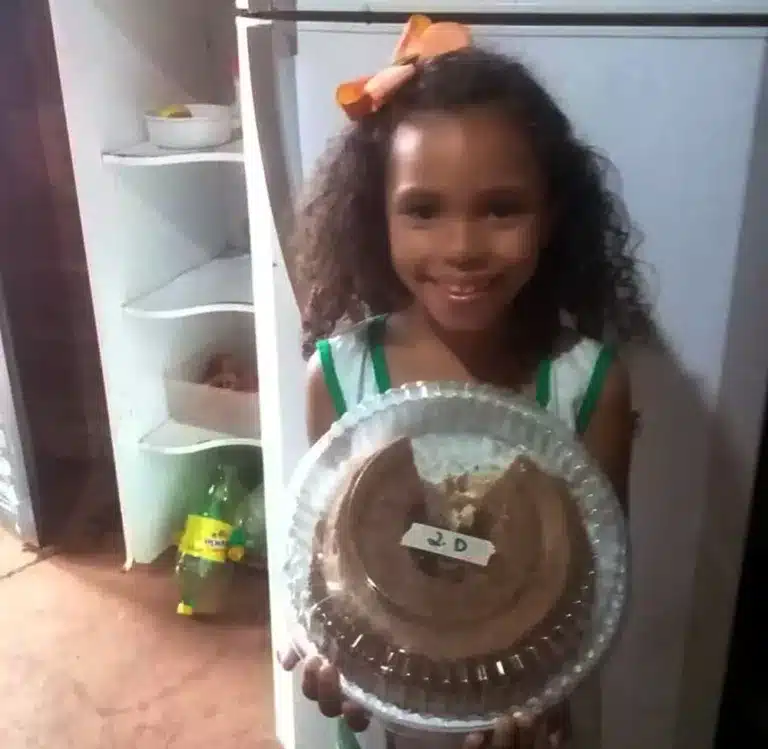 Post de mãe viraliza após contar experiência da filha em festa de escola de Rio Preto — Foto: Reprodução/Facebook