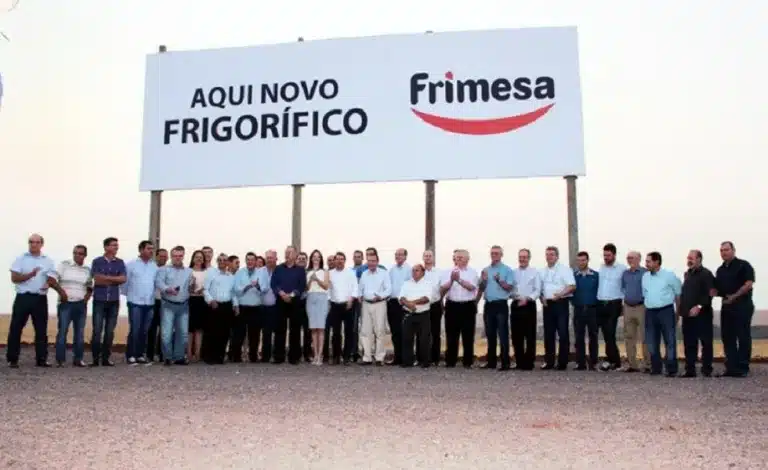 A Frimesa está construindo o maior frigorífico da América Latina, e vai gerar 5 mil empregos diretos e até 15 mil indiretos (Foto: Reprodução/Novo Oeste)