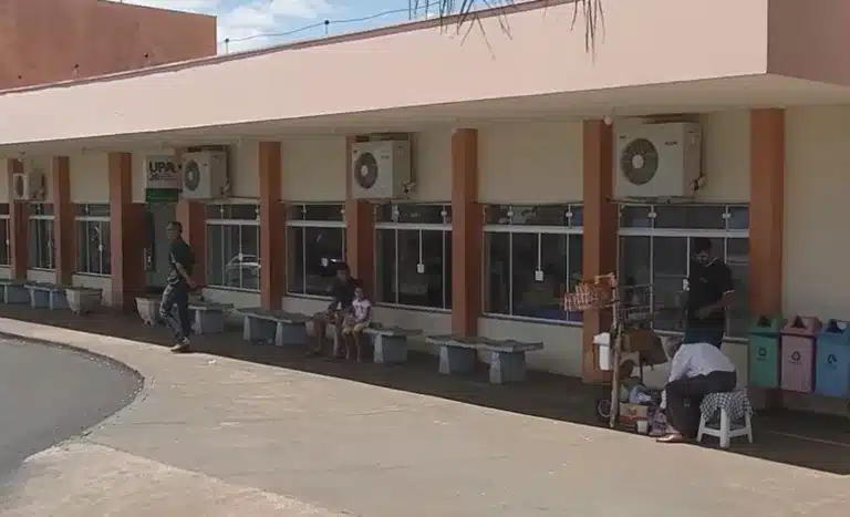Áudio mostra orientação polêmica de diretor de UPA de Ourinhos para médica sobre internar paciente — Foto: TV TEM/Reprodução