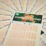 Aposta única da Mega-Sena custa R$ 4,50 e apostas podem ser feitas até às 19h — Foto: Marcelo Brandt/G1