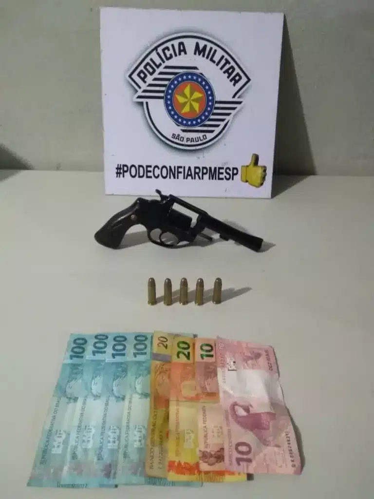 Adolescente é detido suspeito de assaltar asilo em Assis (Foto: Polícia Militar/Divulgação)