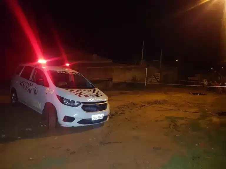 Homem é preso suspeito de matar o filho com facada em Marília — Foto: Polícia Militar/Divulgação