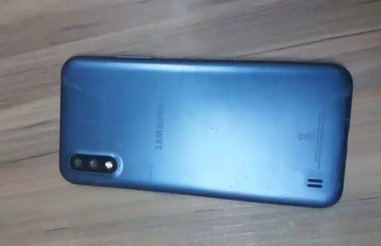 Aparelho celular foi furtado pelo indiciado no momento em que ele foi ao Creas pedir uma passagem para viajar para o Paraná