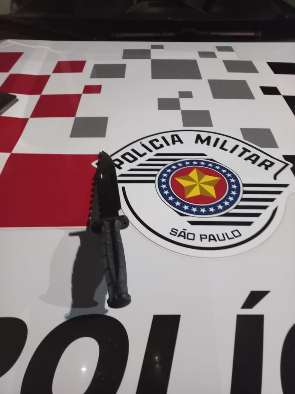 Vítima informou que foi chamada para uma corrida de táxi pelo suspeito e quando já estava no percurso, ele o ameaçou com uma faca — Foto: Polícia Militar/ Divulgação