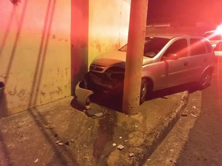 Homem foi preso pela Polícia Militar durante fuga após roubar carro em Ourinhos (SP) — Foto: Polícia Militar/Divulgação