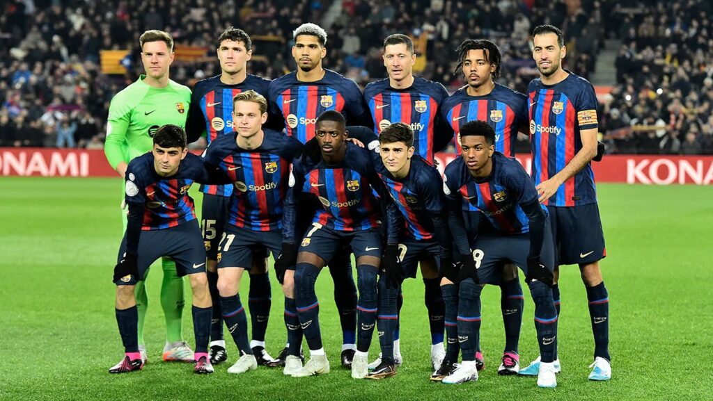 O FC Barcelona tem Dembélé, Pedri, Christensen, Araújo e De Jong na enfermaria.