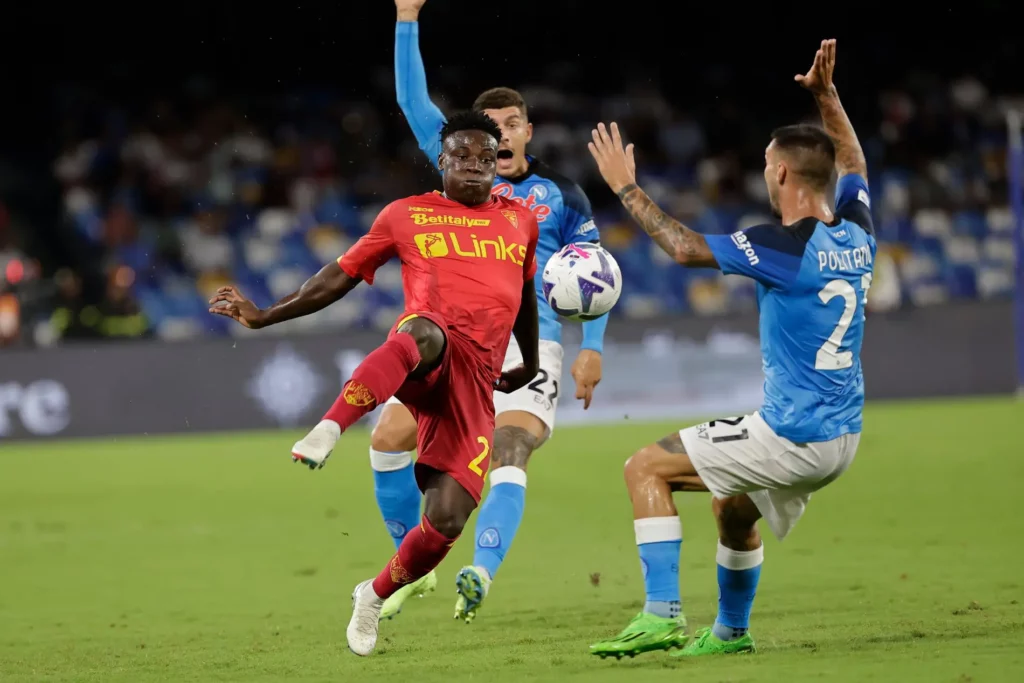 As últimas 5 reuniões entre os dois terminaram em 3 vitórias para o SSC Napoli, 1 vitória para o Lecce e 1 empate.