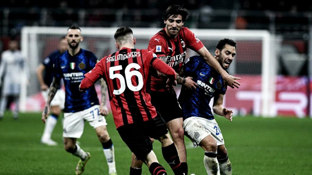 Inter vs. AC Milan no segundo jogo da semifinal da Liga dos Campeões no Stadio Giuseppe Meazza.