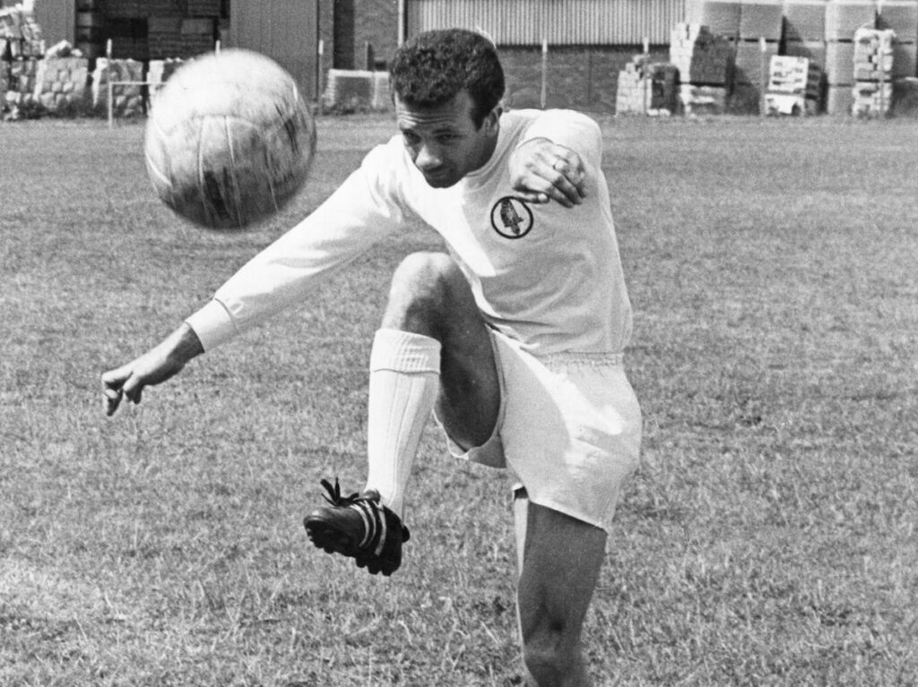 Os melhores jogadores do Leeds United Pagar Reany